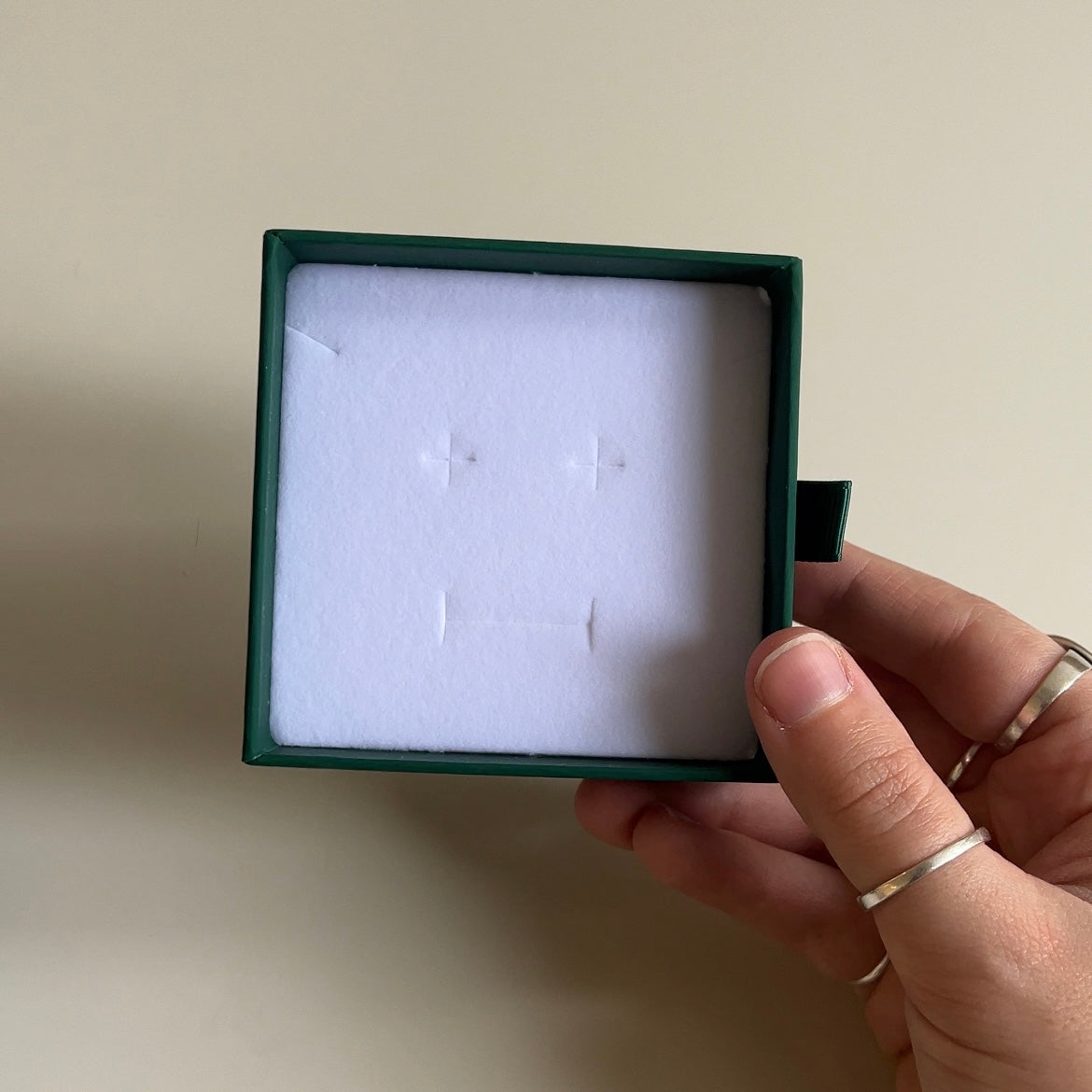 24 Petites Boîtes Cadeaux Pour Bijoux – 4x4x2,6 Cm – Avec Nœud Décoratif Et Mousse Intérieure – Pour Bagues, Boucles D’oreilles