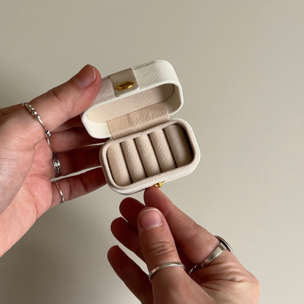 MINI RING BOX 925 - BEIGE | JEWELRY NEUF.VINGT.CINQ